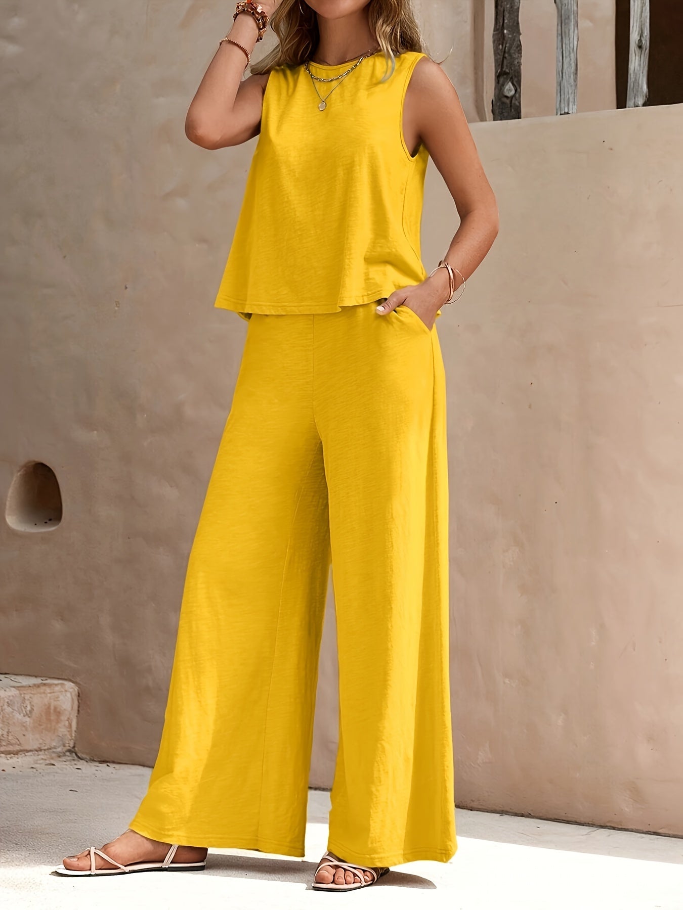 Chic Beige Women's Two-Piece Set - Casual Round Neck Sleeveless Top & Wide-Leg Pants, Machine Washable, Spring/Summer Collection